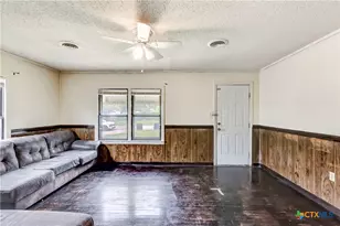 104 E Reagan Ave, Copperas Cove, TX 76522 - Photo 7