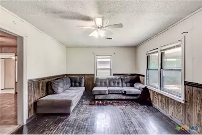 104 E Reagan Avenue, Copperas Cove, TX 76522 - Photo 5