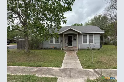 1701 N East Street, Victoria, TX 77901 - Photo 1