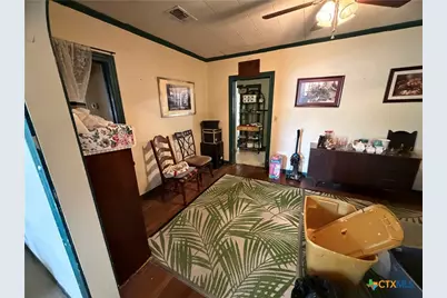 1701 N East Street, Victoria, TX 77901 - Photo 5
