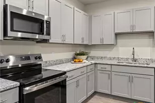 1554 Gruene Rd, New Braunfels, TX 78130 - Photo 5