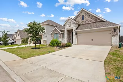 1952 Highland, Seguin, TX 78155 - Photo 3