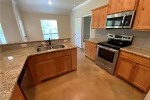 1719 Fossil Trl, Belton, TX 76513 - Photo 11