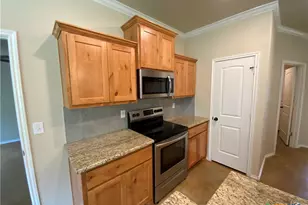 1719 Fossil Trl, Belton, TX 76513 - Photo 9