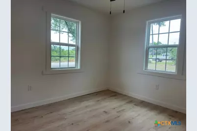 602 S 26th Street, Temple, TX 76501 - Photo 7