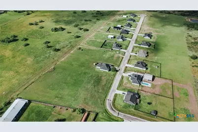 157 Whitetail Lane, Victoria, TX 77905 - Photo 11