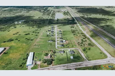 157 Whitetail Lane, Victoria, TX 77905 - Photo 7