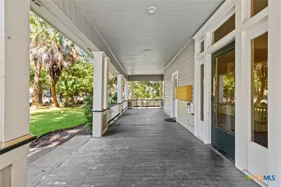 527 W San Antonio Street #7, San Marcos, TX 78666 - Photo 5
