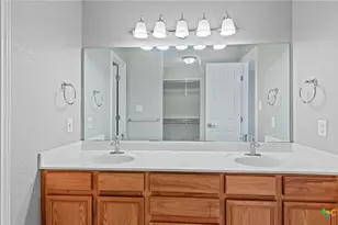 3013/3015 Green Mountain Dr, New Braunfels, TX 78130 - Photo 41