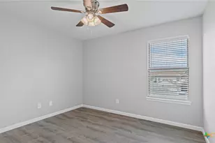 3013/3015 Green Mountain Dr, New Braunfels, TX 78130 - Photo 17