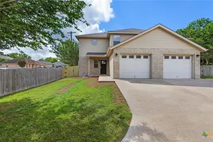 3013/3015 Green Mountain Dr, New Braunfels, TX 78130 - Photo 3