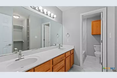 3013/3015 Green Mountain Drive, New Braunfels, TX 78130 - Photo 13