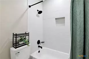 204 Timberlane Dr, Victoria, TX 77901 - Photo 19