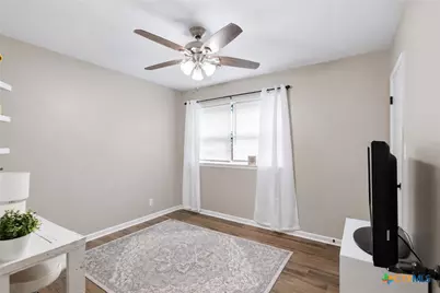 204 Timberlane Drive, Victoria, TX 77901 - Photo 17
