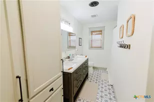 1209 Huck St, Cuero, TX 77954 - Photo 37