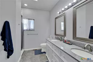 305 Lake Crest Dr, Spring Branch, TX 78070 - Photo 13