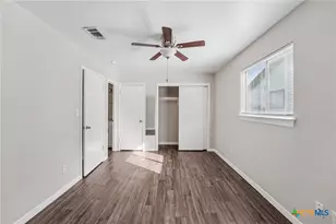 1634 Post Rd, San Marcos, TX 78666 - Photo 5