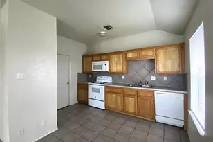3709 Littleleaf Dr, Killeen, TX 76549 - Photo 3