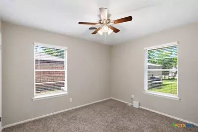 1607 Bexar Avenue, Victoria, TX 77901 - Photo 21