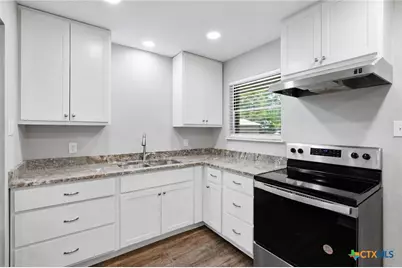 1607 Bexar Avenue, Victoria, TX 77901 - Photo 13