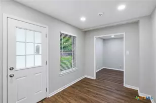 1607 Bexar Ave, Victoria, TX 77901 - Photo 7