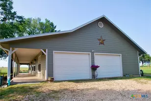 3545 E I 10 Frontage Rd, Schulenburg, TX 78956 - Photo 29
