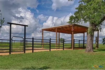 3545 E I 10 Frontage Road, Schulenburg, TX 78956 - Photo 37
