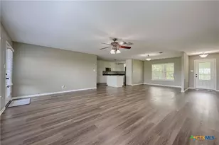 3545 E I 10 Frontage Rd, Schulenburg, TX 78956 - Photo 17