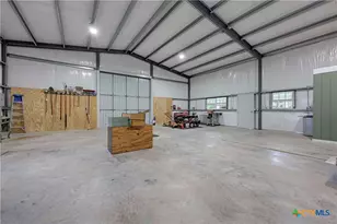 3545 E I 10 Frontage Rd, Schulenburg, TX 78956 - Photo 33