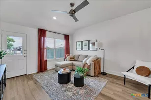 1018 College Ave, Troy, TX 76579 - Photo 9