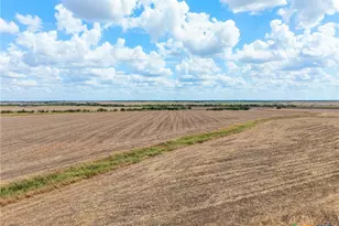 000 Wells Ln, Manor, TX 78653 - Photo 17
