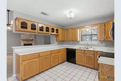 526 Riverside Drive, New Braunfels, TX 78130 - Photo 9