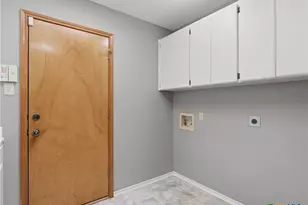 526 Riverside Dr, New Braunfels, TX 78130 - Photo 27