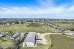 600 River Rd, Martindale, TX 78655 - Photo 23