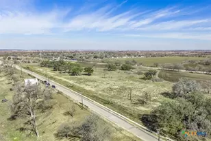 600 River Rd, Martindale, TX 78655 - Photo 25