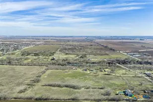 600 River Rd, Martindale, TX 78655 - Photo 17