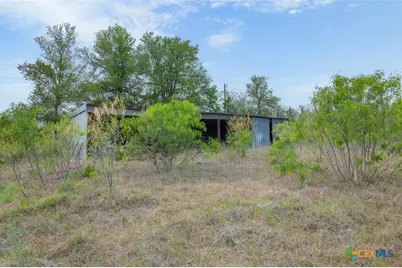 579 Lower Elgin Road, Elgin, TX 78621 - Photo 17