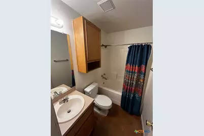 805 E Ave. I, Lampasas, TX 76550 - Photo 7