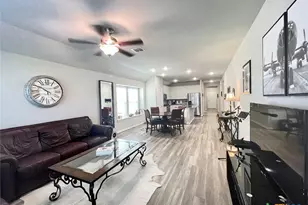 1212 Loma Rnch, New Braunfels, TX 78132 - Photo 3
