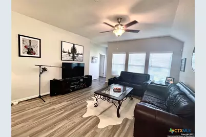 1212 Loma Ranch, New Braunfels, TX 78132 - Photo 9