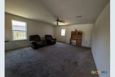 124 Niven Path, Jarrell, TX 76537 - Photo 5