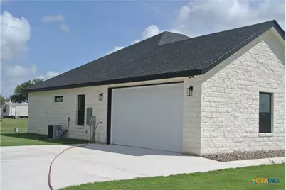 112 Rustic Woods, Marion, TX 78124 - Photo 1