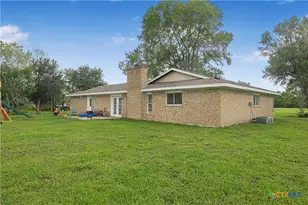 2631 Benbow Rd, Inez, TX 77968 - Photo 33