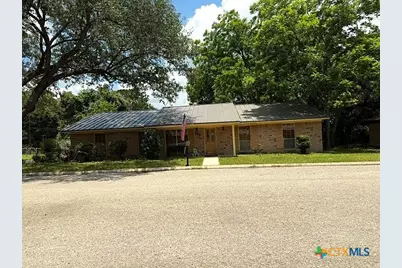 203 Memorial Drive, Luling, TX 78648 - Photo 1