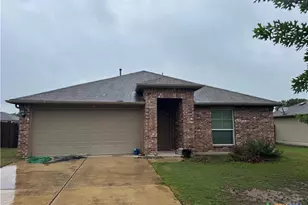 376 Musgrav, Kyle, TX 78640 - Photo 3
