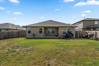 376 Musgrav, Kyle, TX 78640 - Photo 11