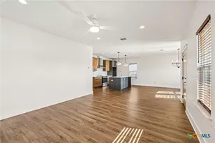 418 Stagecoach Trail, San Marcos, TX 78666 - Photo 9