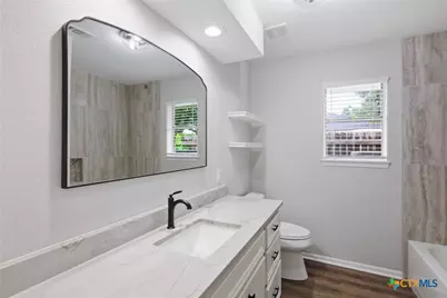 209 Champions Row, Victoria, TX 77904 - Photo 15