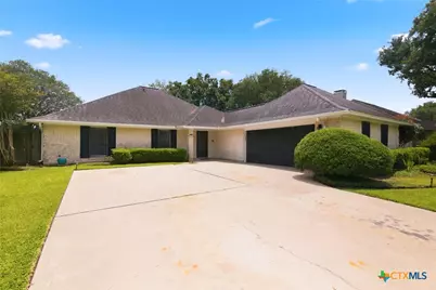 209 Champions Row, Victoria, TX 77904 - Photo 1