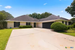 209 Champions Row, Victoria, TX 77904 - Photo 1